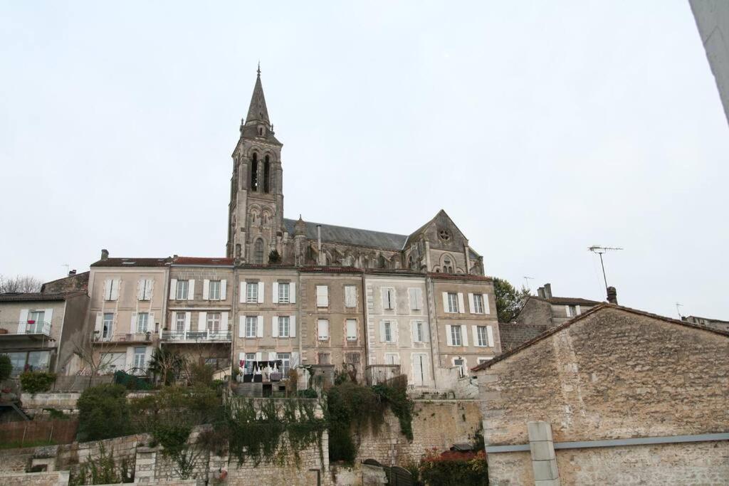 Le Petit Voyageur Apartamento Angoulême Exterior foto